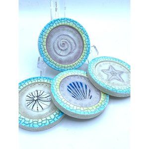 Tile Like Framed Design Seashell Acrylic Covered Round Coasters Set 4